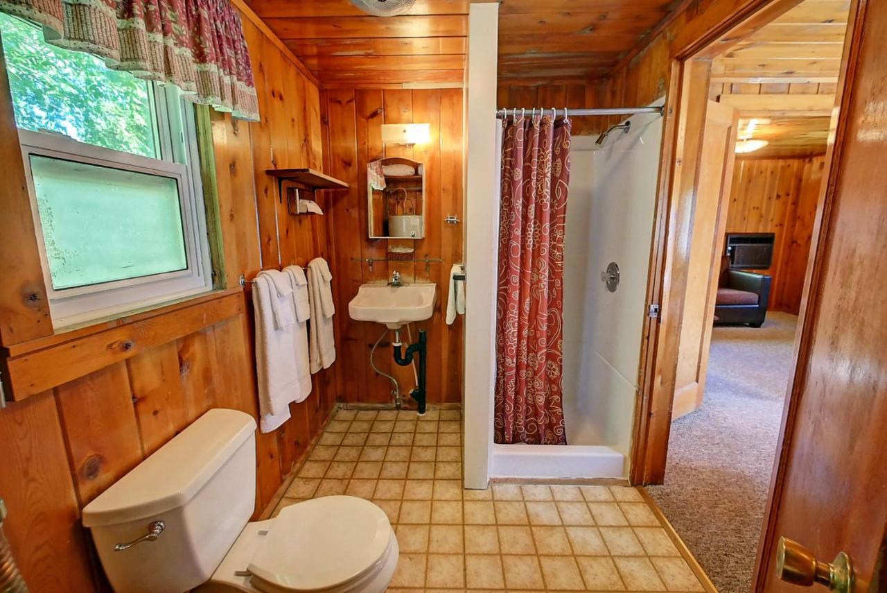 Idle A While Cabins Twisp Eksteriør bilde