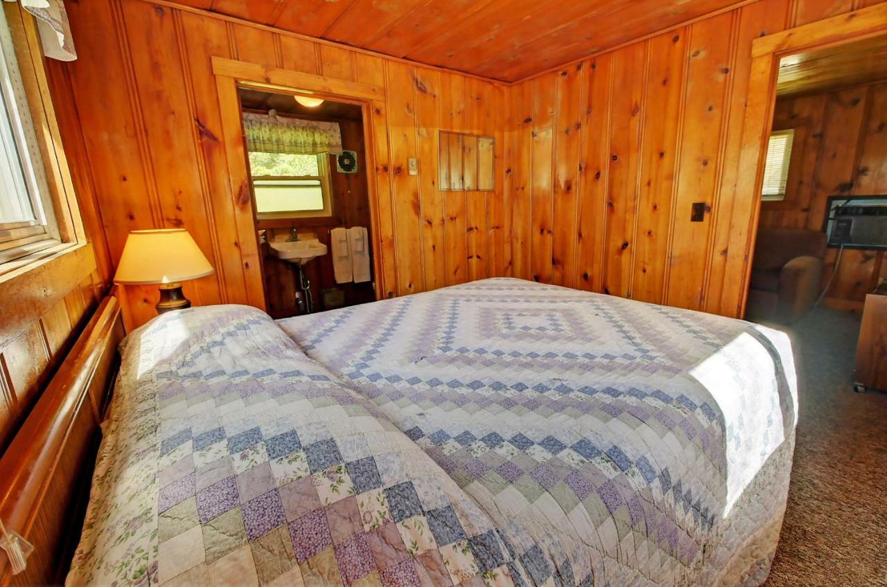 Idle A While Cabins Twisp Eksteriør bilde